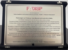 Centro Acadêmico da FADISP homenageia o jurista José Manoel de Arruda Alvim